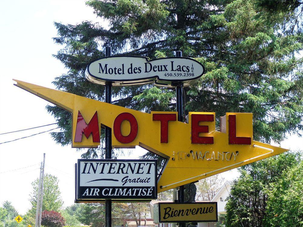 Motel Des Deux Lacs Waterloo ภายนอก รูปภาพ