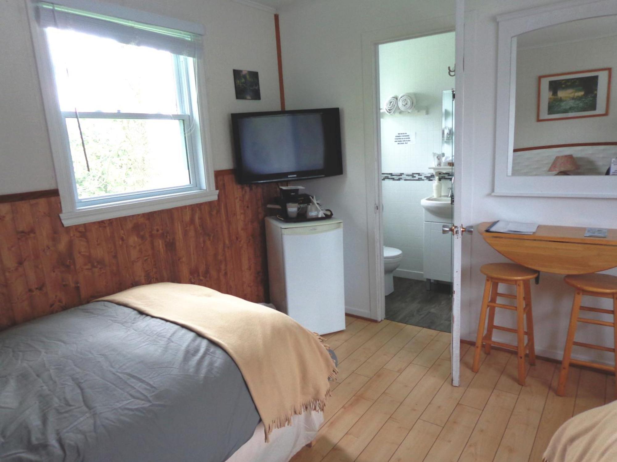 Motel Des Deux Lacs Waterloo ห้อง รูปภาพ
